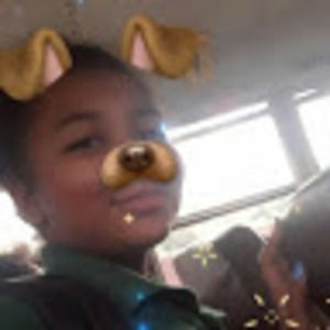 Meet your Posher, Adelina